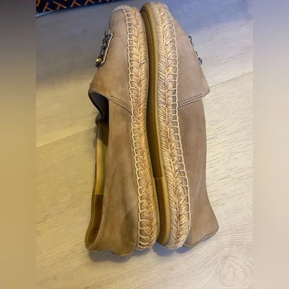 Tory Burch Embellished Espadrille Jewel Suede in Almond Flour color - Size 6 - Picture 7 of 8